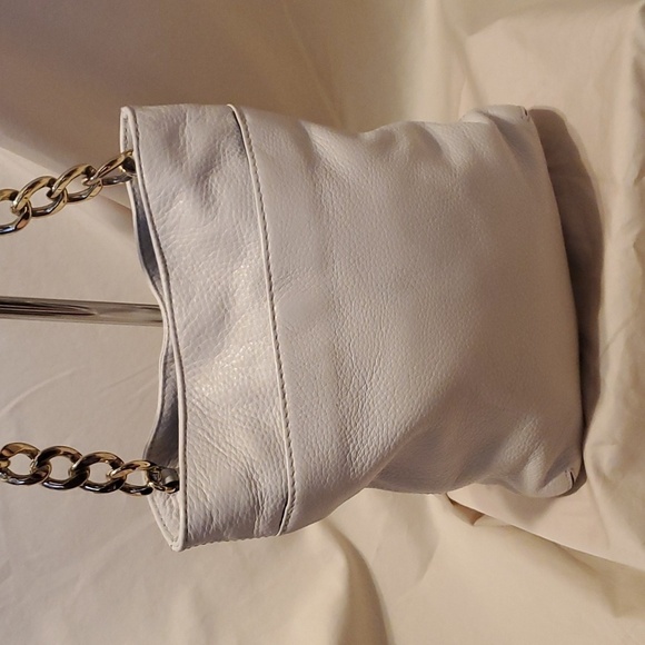 Michael Kors Leather Crossbody Gold Chain Bag - Picture 3 of 9